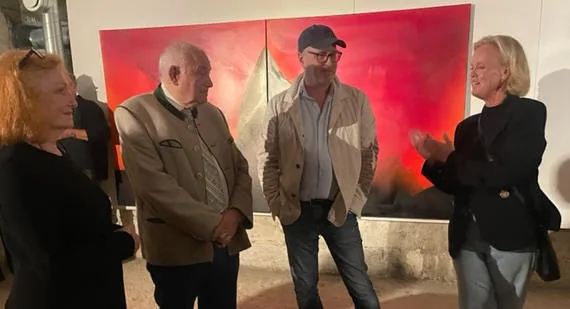 Valeska mit Dr. Günther Beckstein und den Veranstaltern im ArtBunker